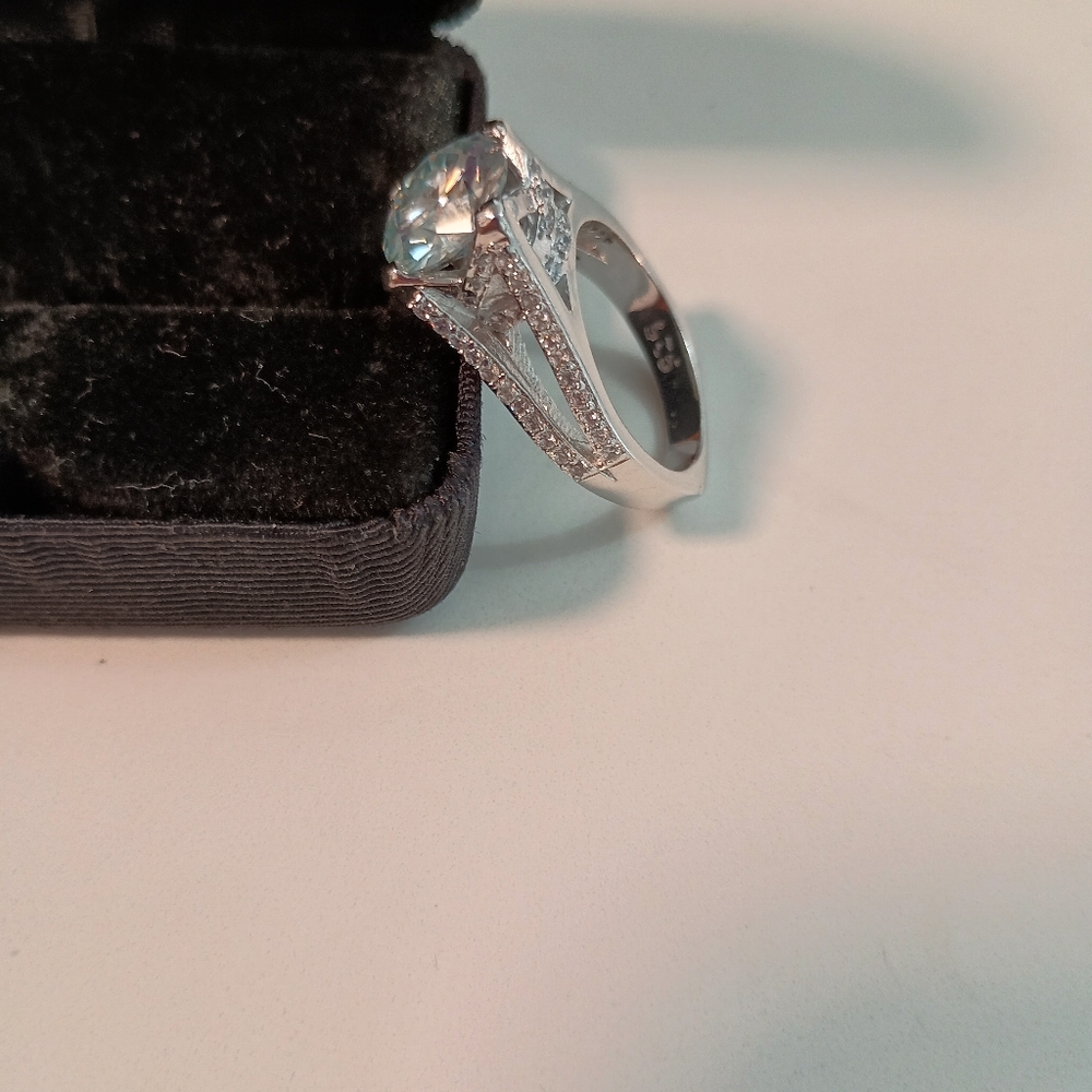 5.57 Ct  Ice White Round Moissanite Diamond Engagement Ring Silver Size 7 - Picture 11 of 13